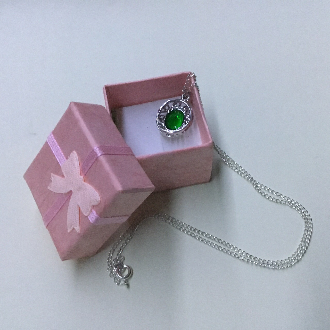 Green Crystal Rhinestones Pendant Necklace - Image 7