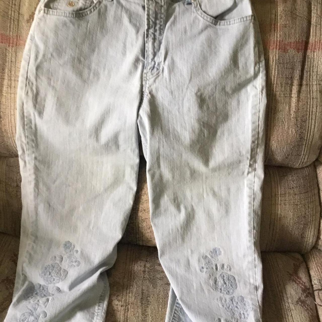 Women Light Blue Capris Jean-Size 12/13 - Image 3