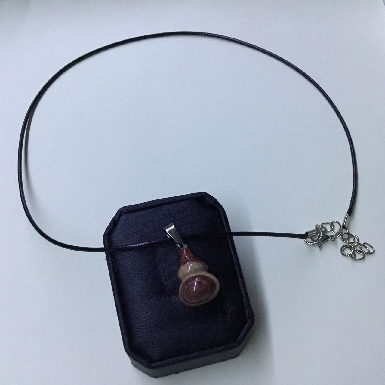 Red Jasper Natural Stone Men Women Unisex Waxed Leather Necklace - Image 4