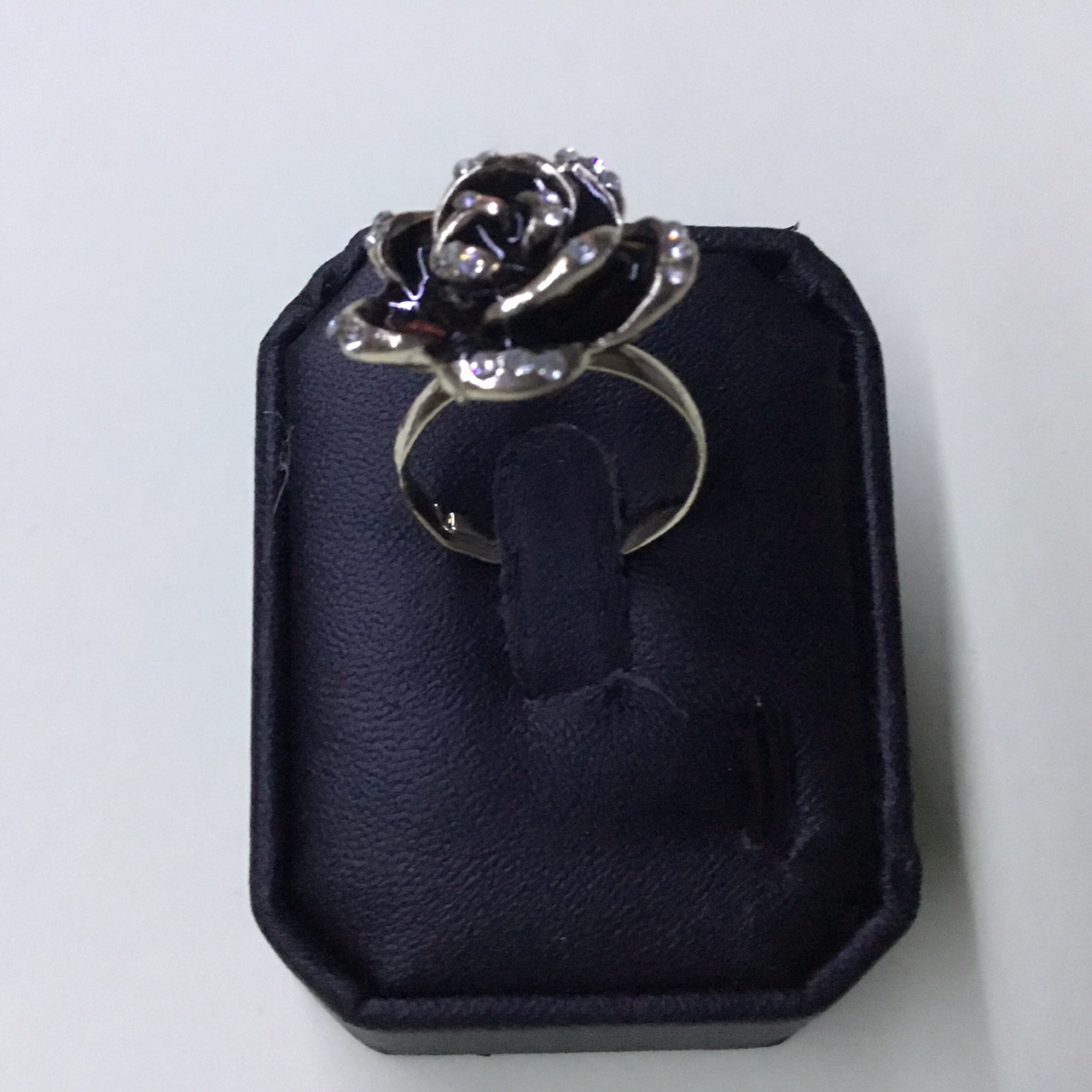Enamel Black Rose Golden Women Ring Fashion Jewelry